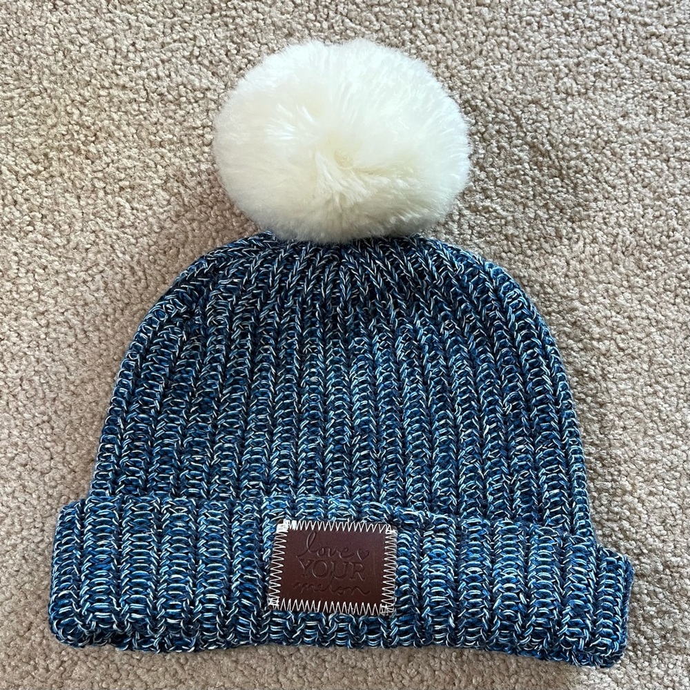 Love Your Melon blue/white pom pom hat